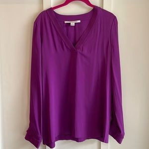 Diane Von Fürstenberg silk silk blouse.